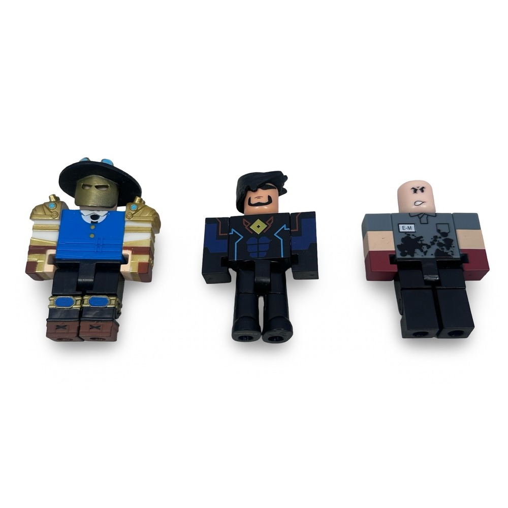 Roblox Jazwares Action Figure‎ Lot 3 Musketeer Hero Gray Splatter Shirt Figures